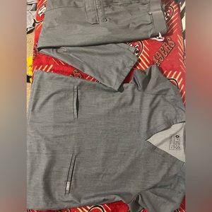 Figs scrubs top size medium bottoms small petite kades